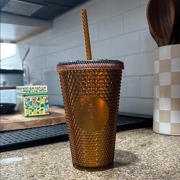 Starbucks Cup - Picture 1 of 1